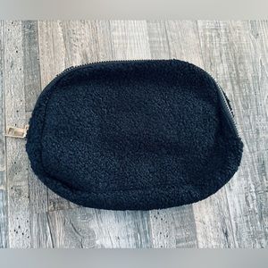 - Sherpa Belt bag similar to Lululemon